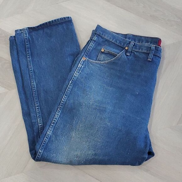 Wrangler Mens, Relaxed Fit,  Denim Jeans, Size 44x30 - Picture 1 of 6